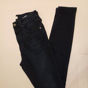 NWOT  KanCan Jeans Size 7/27  Waist 27"  Inseam 29"